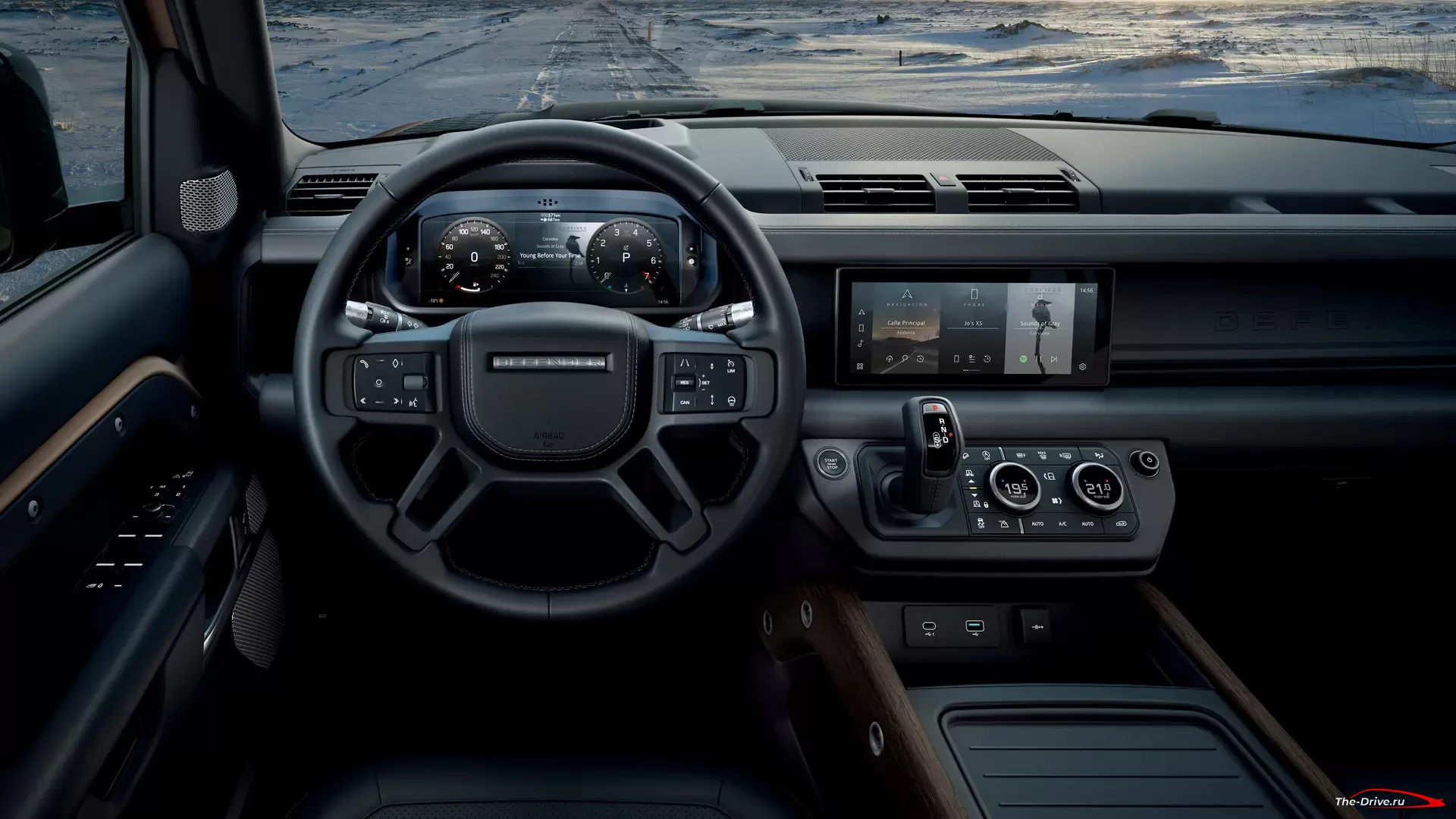 Land Rover Defender 2020 года | Информационно-развлекательная система всегда включена, всегда готова к обновлению