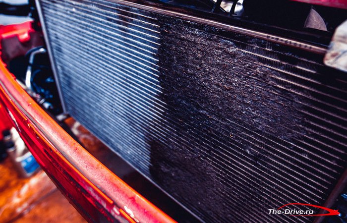 Как почистить радиатор автомобиля изнутри, не снимая его
