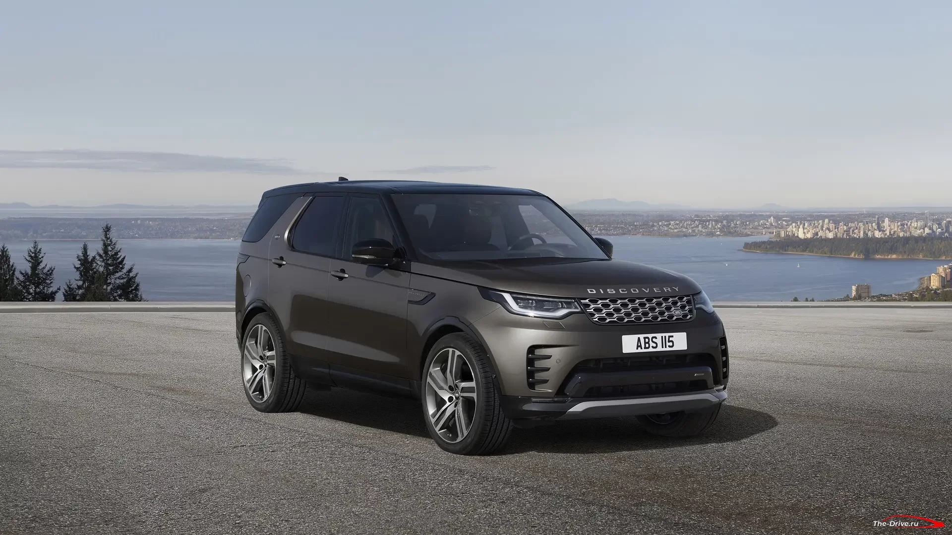 Land Rover Discovery стал еще более высококлассным с выпуском 2023 Metropolitan Edition